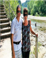 Add your one line caption using the Image tab of the Web Properties dialog